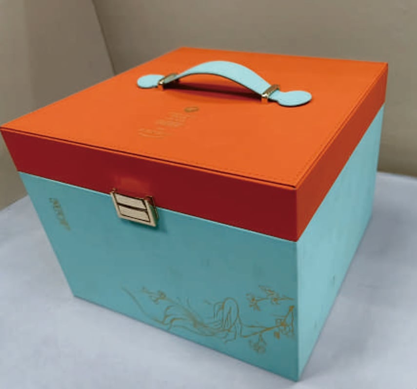茶叶盒 / 茶饼罐产品实拍图 03（友业皮具）