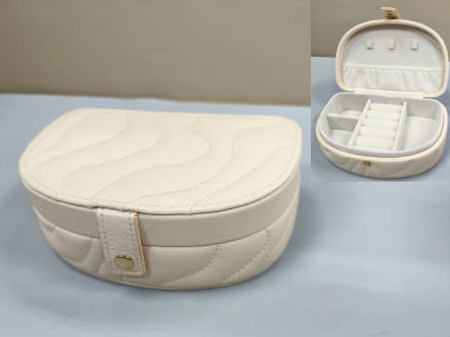 定制礼品 / 品牌配套产品实拍图 03（友业皮具）